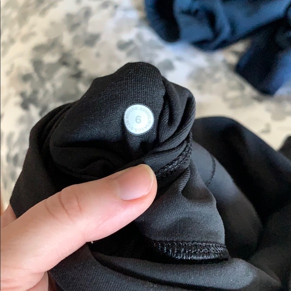 Wunder Under High Rise Crop 21” Full On Luxtreme - Picture 4 of 4